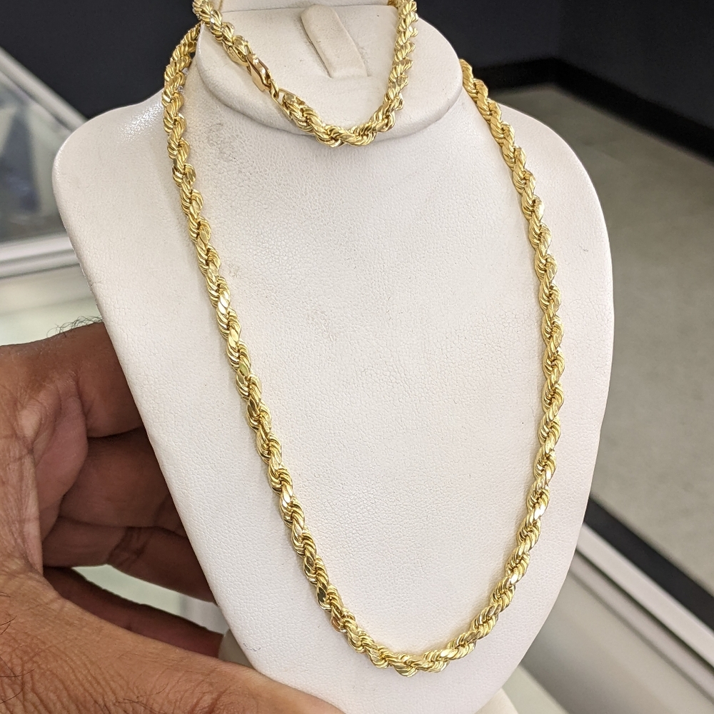 10kt Real Gold Rope Chain - Picture 2 of 9